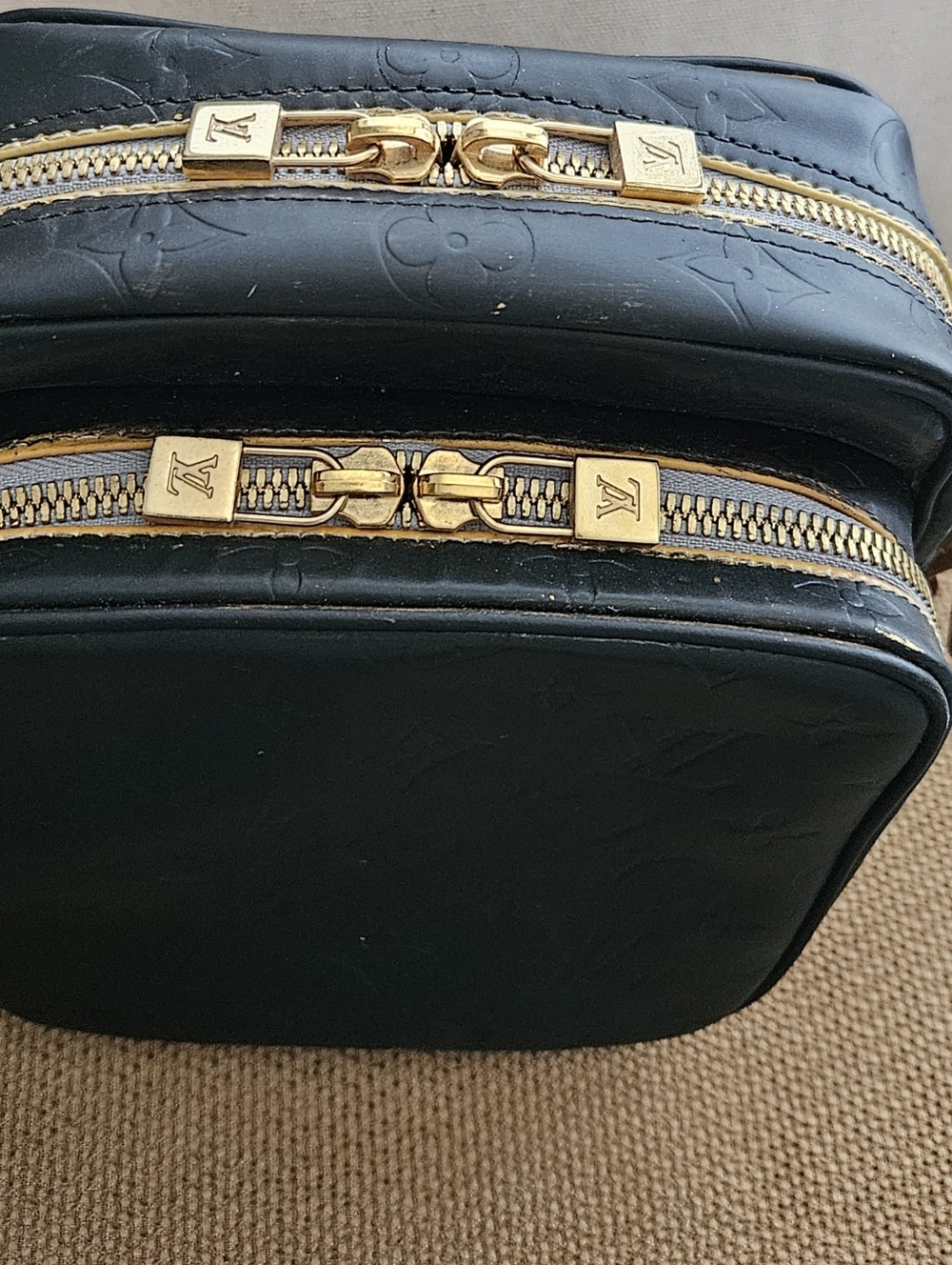 Louis Vuitton Black on Black Embosssed Wooster Crossbody Bag 🖤 - Picture 11 of 15